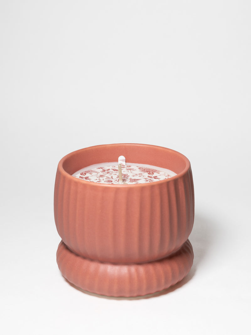 Amber & Fig 10 oz scented candle
